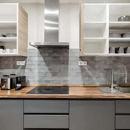 Spin Apartment *